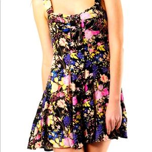 FREE PEOPLE - Sweet Springtime Floral Romper Sz4
